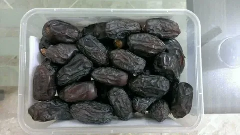 تصویر 1 از انواع خرما مضافتی با تنوع انتخاب گسترده و کیفیت های تضمین شده